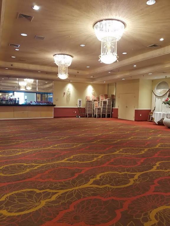 ホテル ラマダ バイ ウィンダム グレンデール ハイツ ロンバード Glendale Heights エクステリア 写真